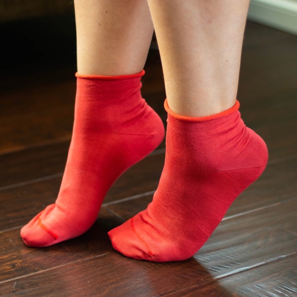Rich Red Lisle Cotton Italian Socks